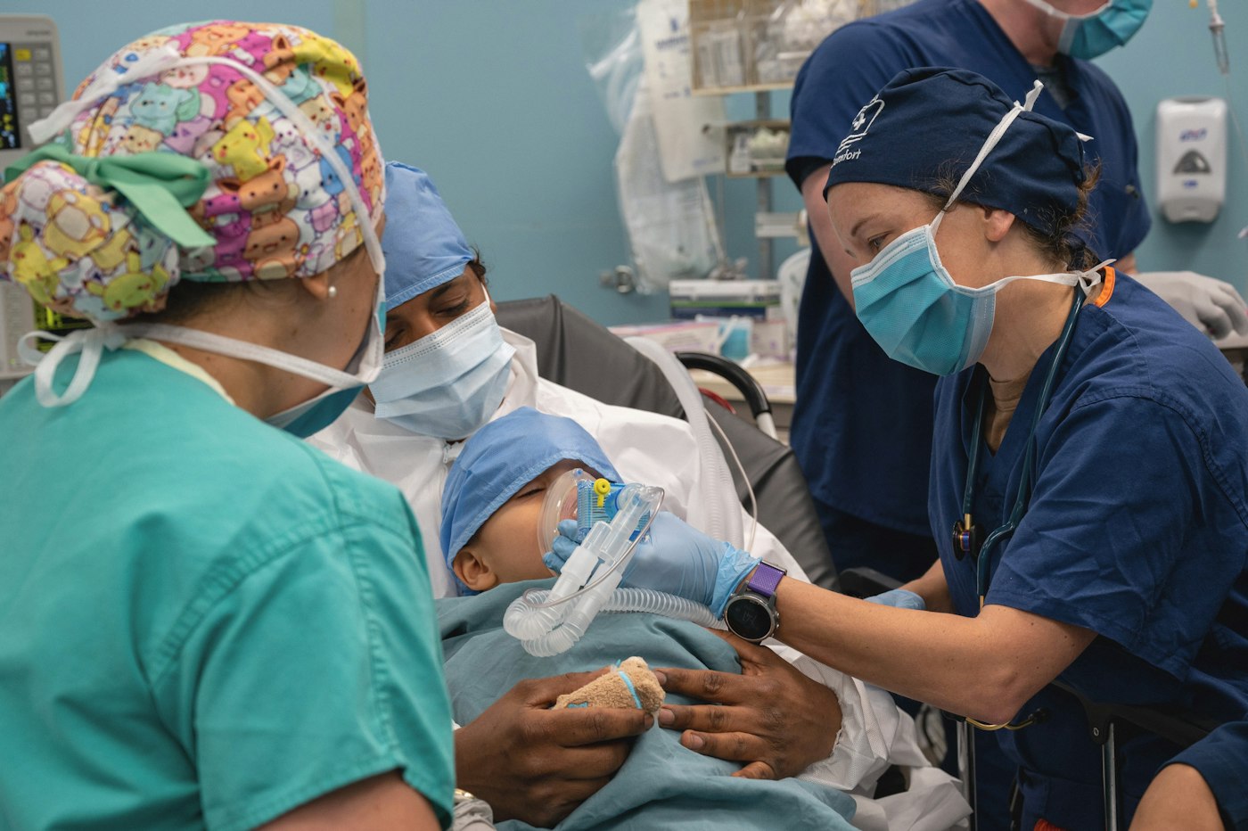 PORT OF SPAIN, Trinidad (Aug. 8, 2025) Cmdr. Jessica Santucci, an anesthesiologist assigned to the Mercy-class hospital ship USNS Comfort (T-AH 20), prepares a Trinbagonian child for a cleft lip repair surgery aboard Comfort in Port of Spain, Trinidad during Continuing Promise 2025, Aug. 8, 2025. Continuing Promise 2025 is the 16th iteration of the U.S. 4th Fleet/U.S. Naval Forces Southern Command-led mission since 2007, which aims to foster goodwill, strengthen existing partnerships with partner nations, and form new partnerships between host nations, non-federal entities, and international organizations. (U.S. Navy photo by Mass Communication Specialist 2nd Class Deven Fernandez)
